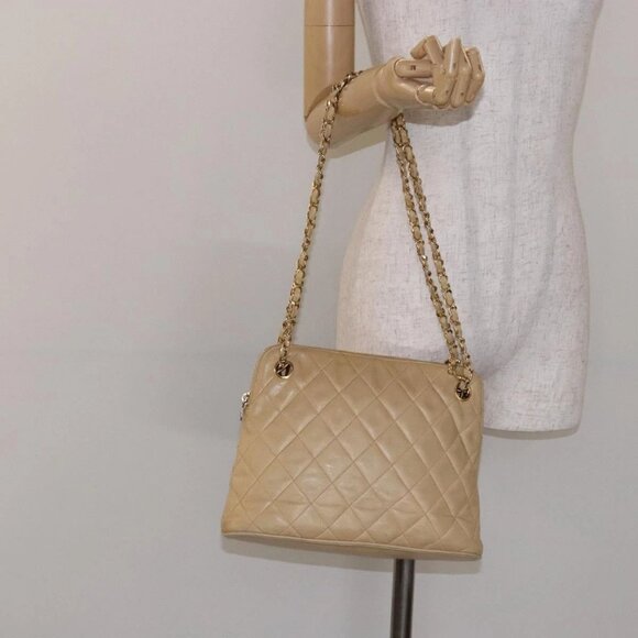 CHANEL Matelasse Chain Shoulder Bag Lamb Skin Beige Gold CC Auth - Picture 1 of 15